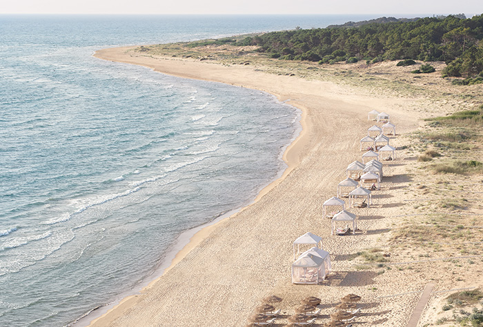 03-mandola-rosa-beach-exclusive-resort-famous-class-services